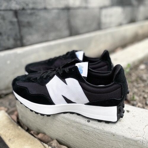 NEW BALANCE 327 BLACK WHITE