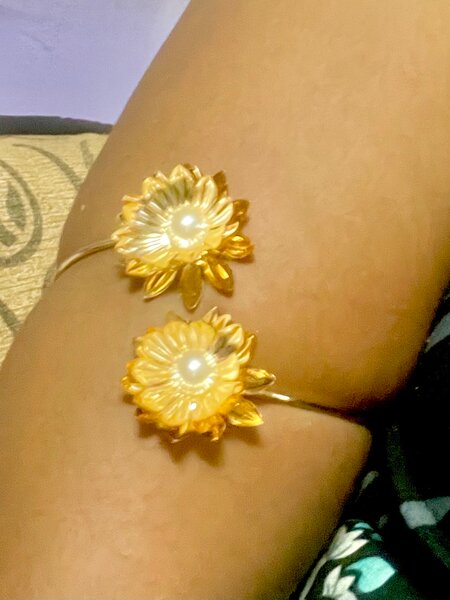 Bracelet floral doré perle