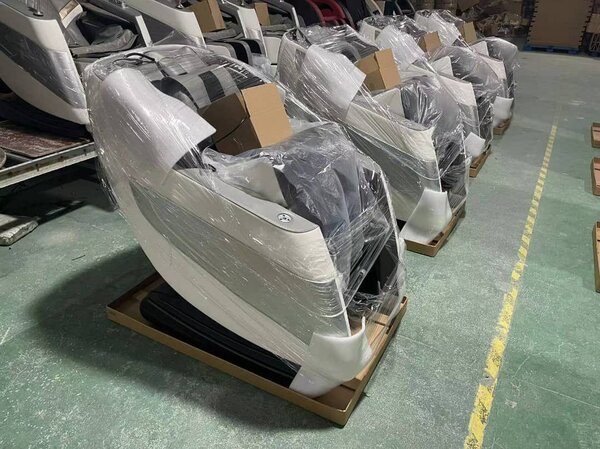 Discovery massage chair