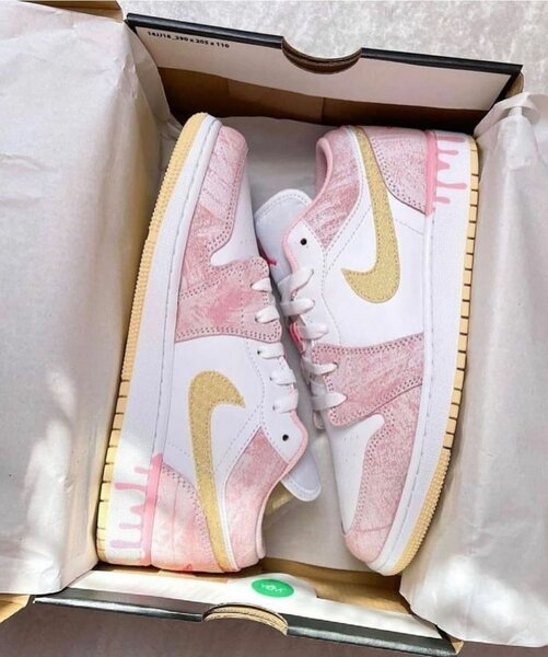 Baskets mode roses et dorées