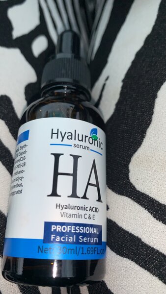 Sérum physiologique à l'acide hyaluronique