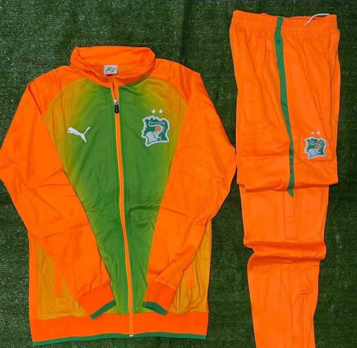 Ensemble de Survêtement Équipe