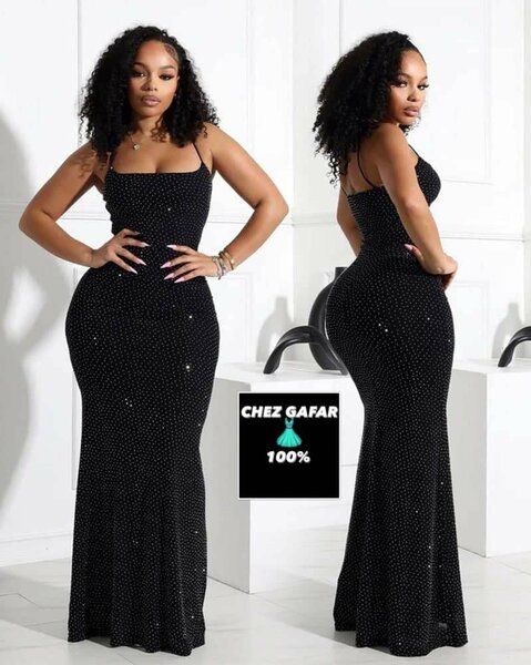Robe Longue Noire Éclatante