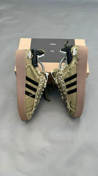 Sneakers uniques en toile verte