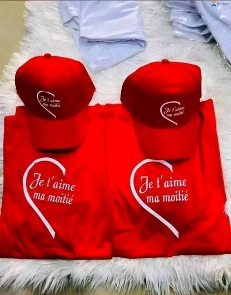 T-shirt un casquette