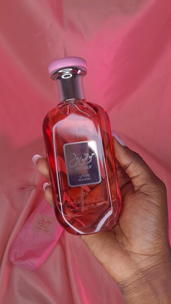 Mousuf Wardi perfume