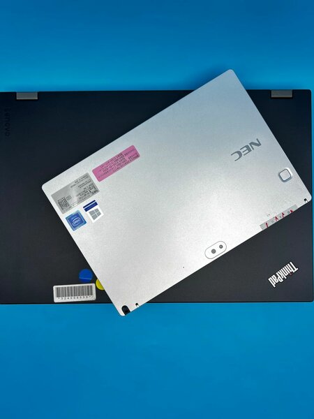 COMBO DEAL   Lenovo Thinkpad L570 15.6 inches scren