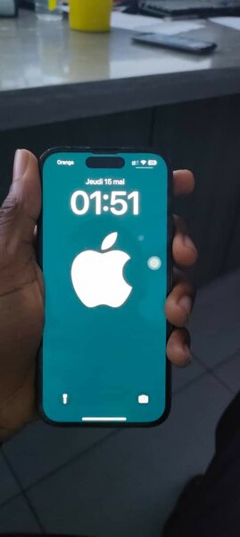 iPhone 14 pro quasi neuf propr