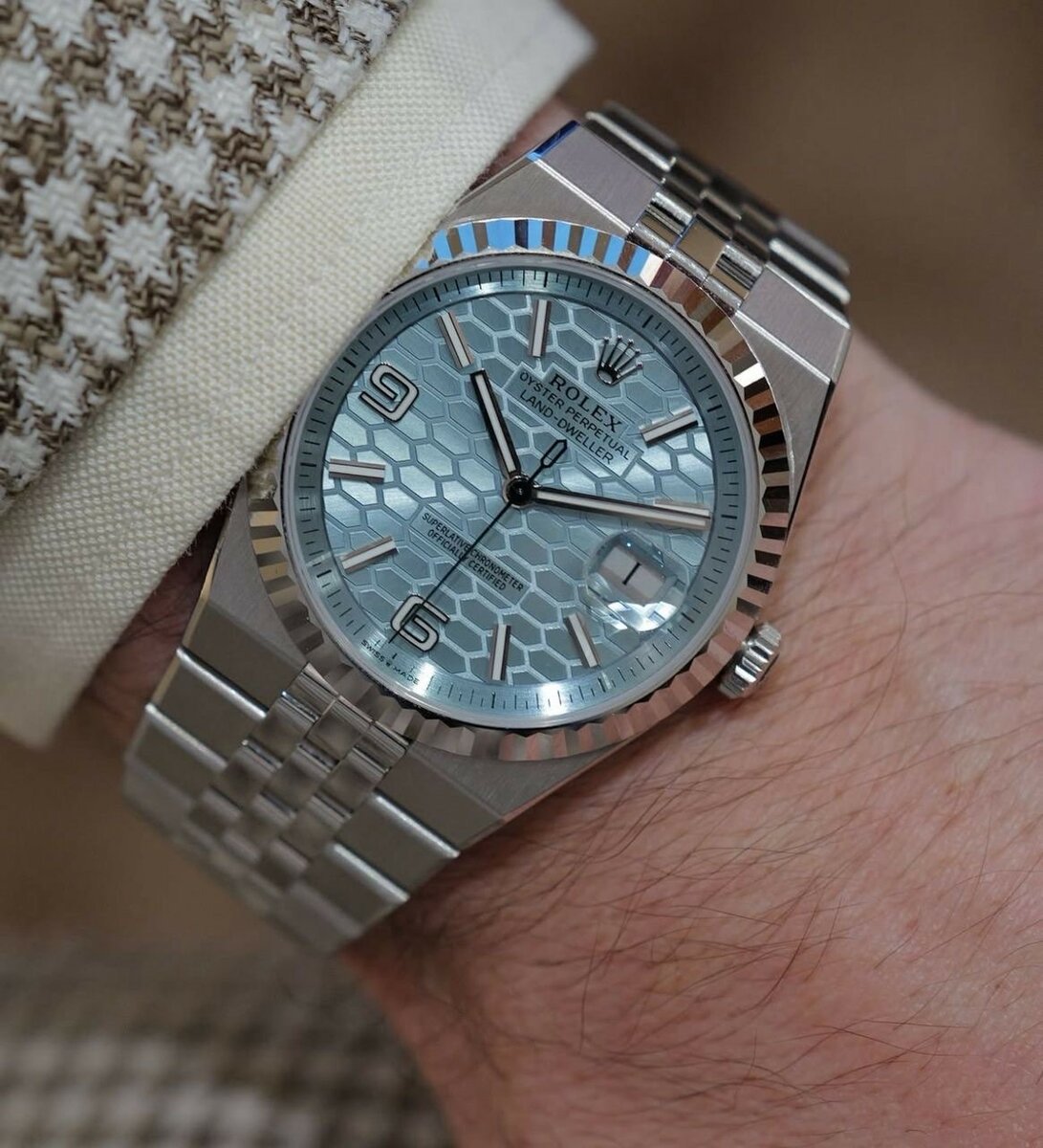 Montres de luxe en acier inoxydable