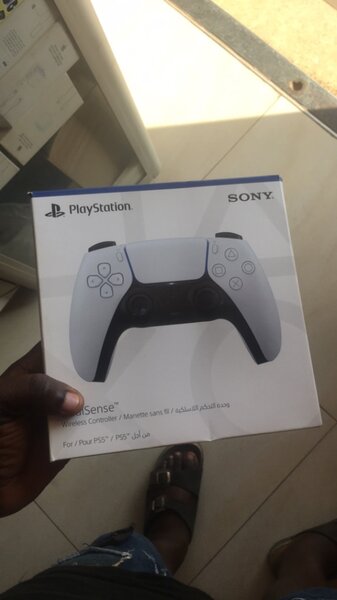 PlayStation 5 controller