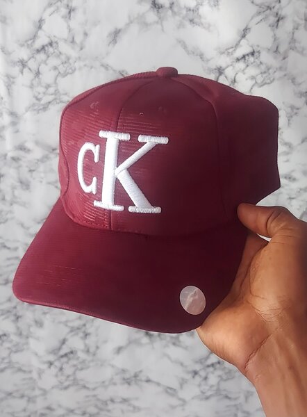 Casquette rouge "CK"