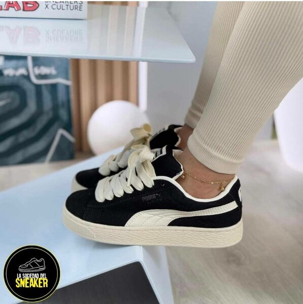 Baskets noires tendance