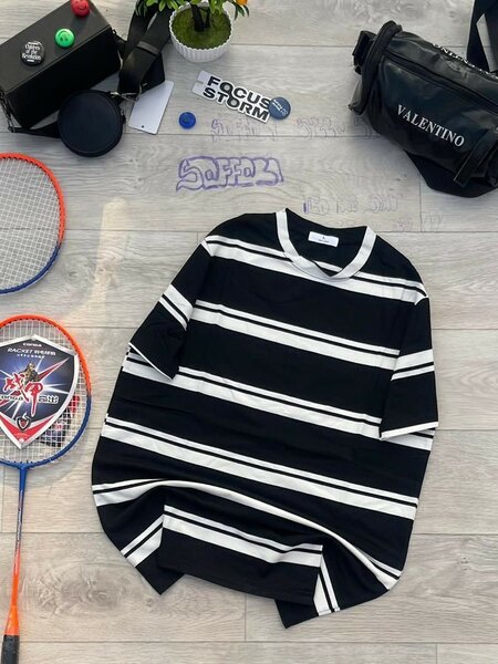 T-shirt rayé décontractée