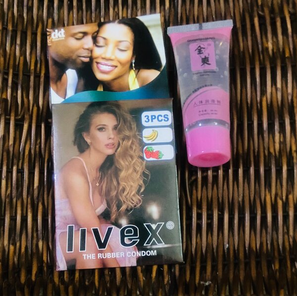 6 préservatifs + 1 lubrifiant