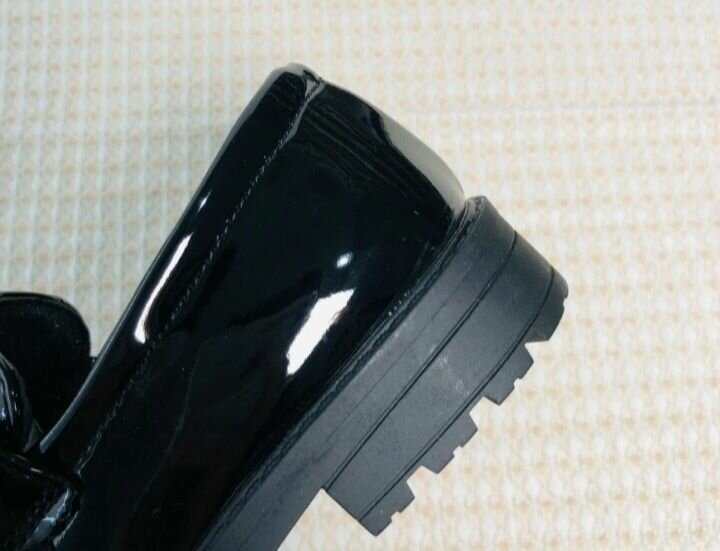 Mocassins vernis élégants