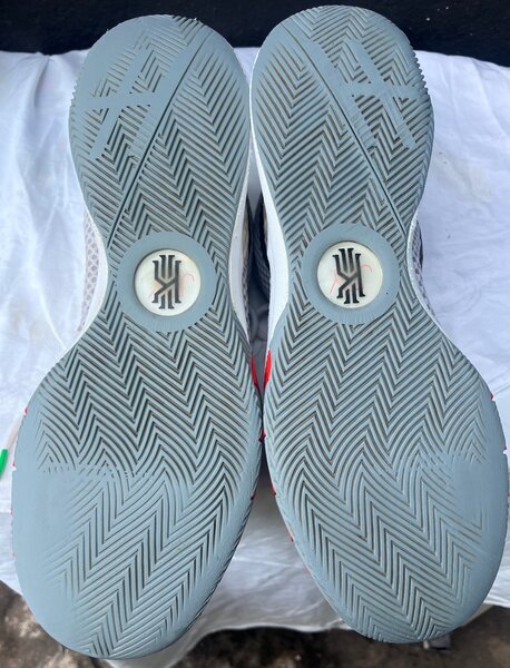 Basket de basketball Kyrie