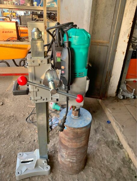 Perceuse à béton professionnelle