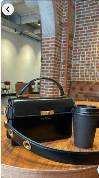 Sac bandoulière élégant noir