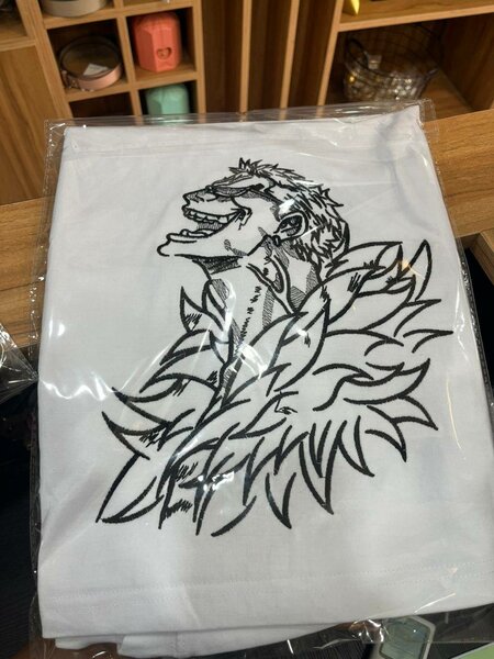 T-shirt brodé doflamigo