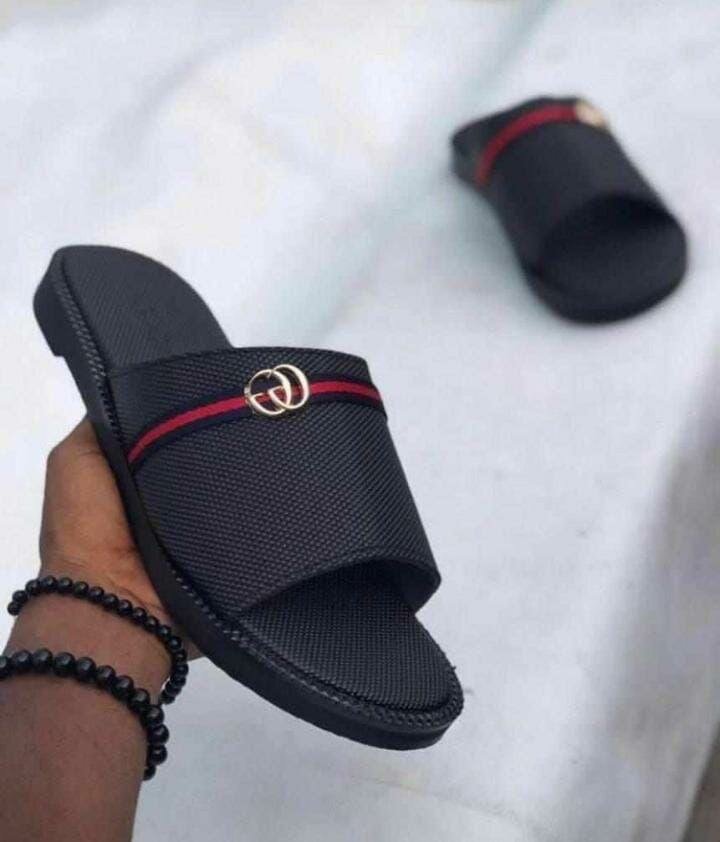 Men's sandals/ Slippers
