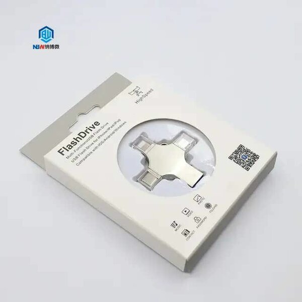 Clé USB 4-en-1 polyvalente