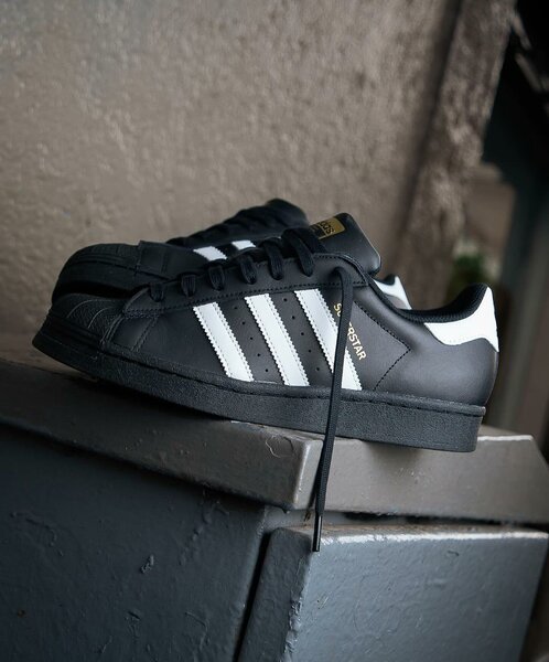 Adidas superstar