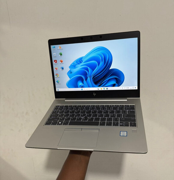 HP EliteBook 840 G5 CORE i7 ~ 8ème Gen | SSD 256 Go - RAM 16 Go DDR4 | ECRAN 14’’
