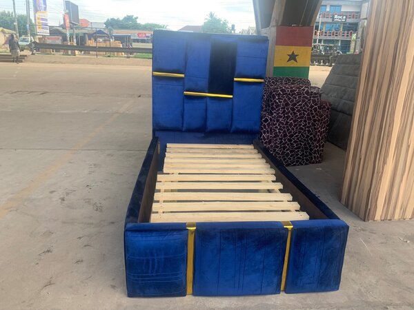 One and half bed frame