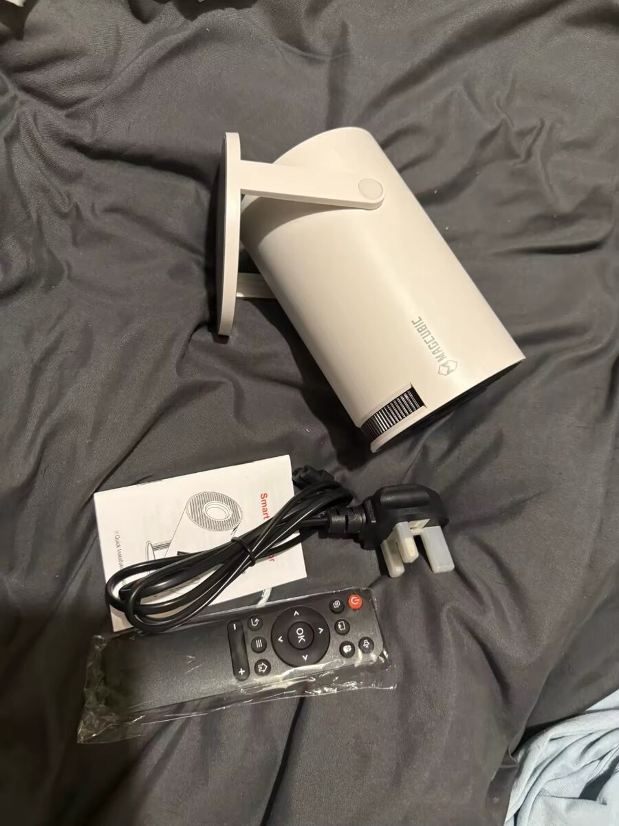 Magcubic HY300 Pro Smart Android 4k Projector