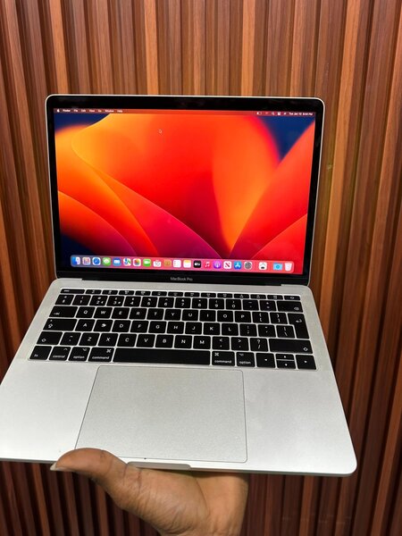 MACBOOK PRO 2017