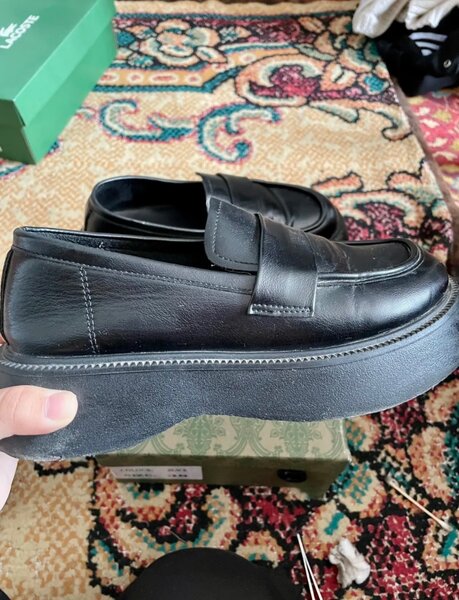 продаю лоферы в хорошем состоянии, размер 38