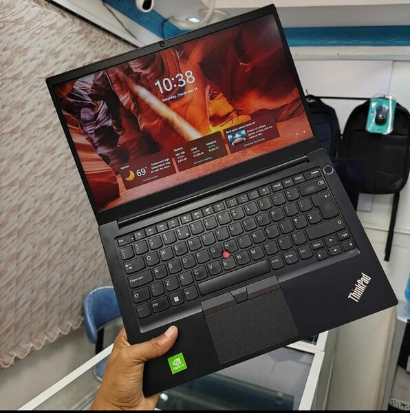Notebook Lenovo Thinkpad E14