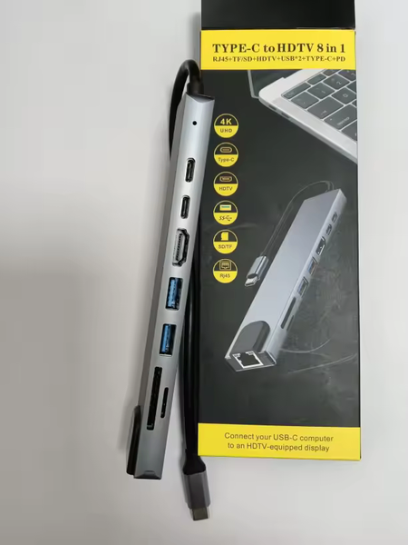 Adaptateur multi-port USB 8en1