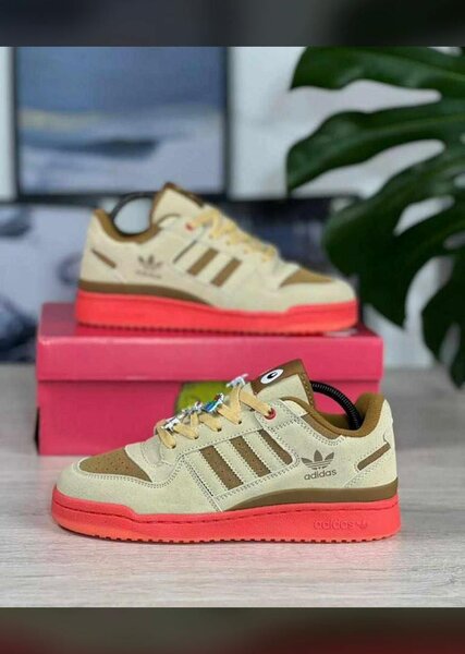 Adidas sneaker