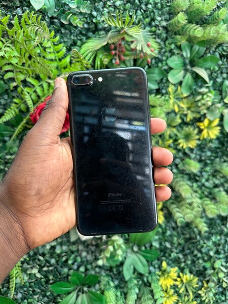 iPhone 7 Plus jet black