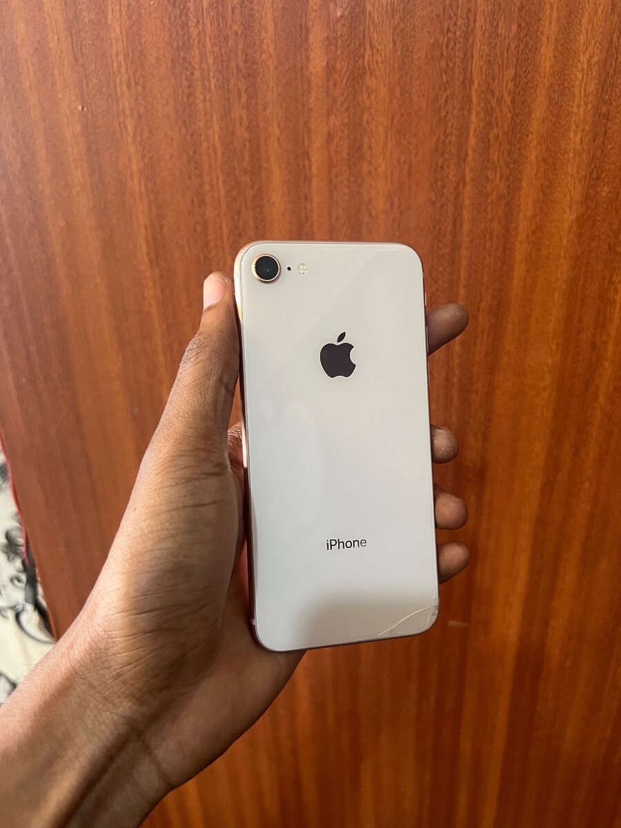 iPhone 8 64gb Gold