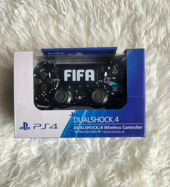 PS4 DualShock 4 Wireless Controller