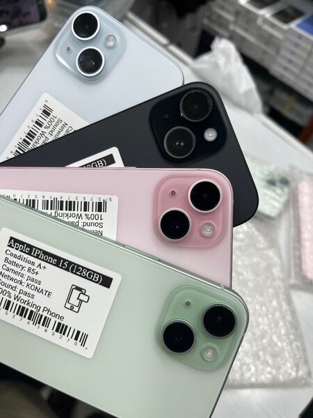 iPhone 15 - 128GB Débloqué