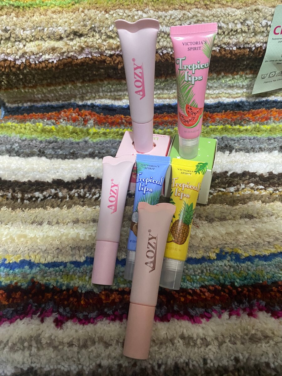 baumes à lèvres tropicaux