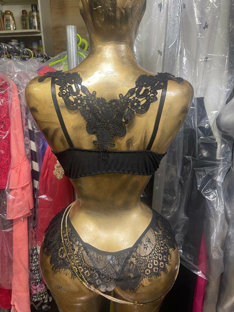 Ensemble lingerie dentelle noire