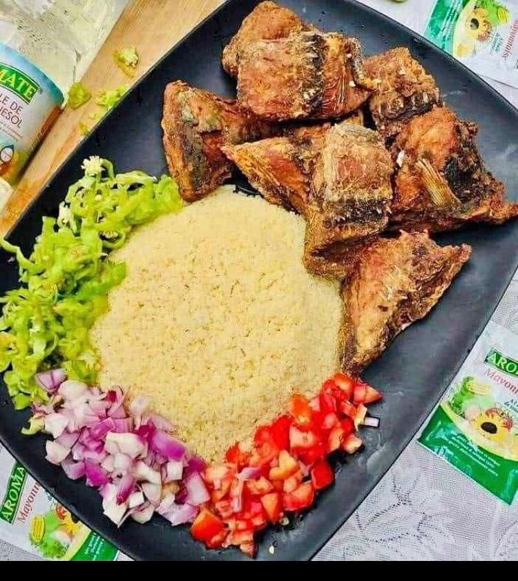 Délicieux poisson frit et accompagnements