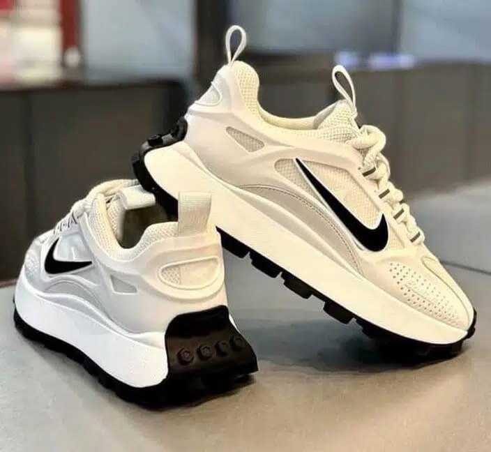 Baskets Nike blanches unisexes