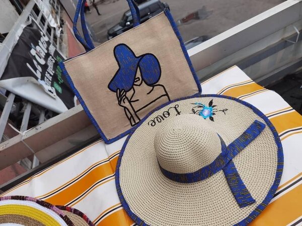 Sac + chapeau et sac+pochette +éventail