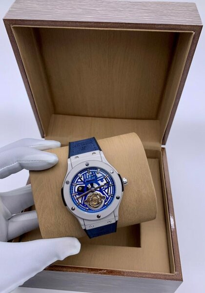 Montre luxe de style unique