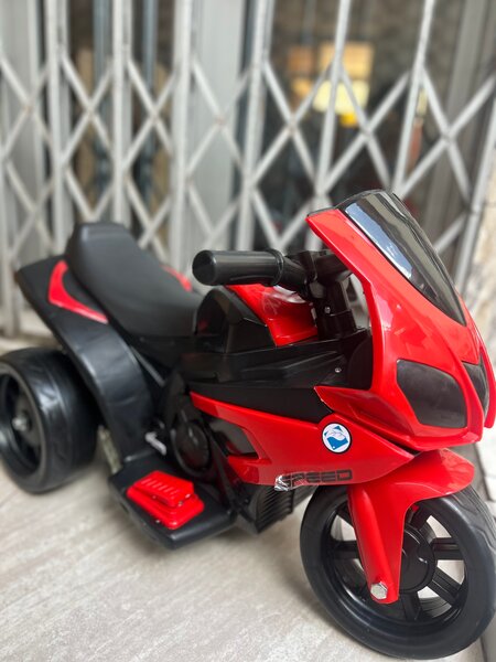 Moto électrique enfant rouge