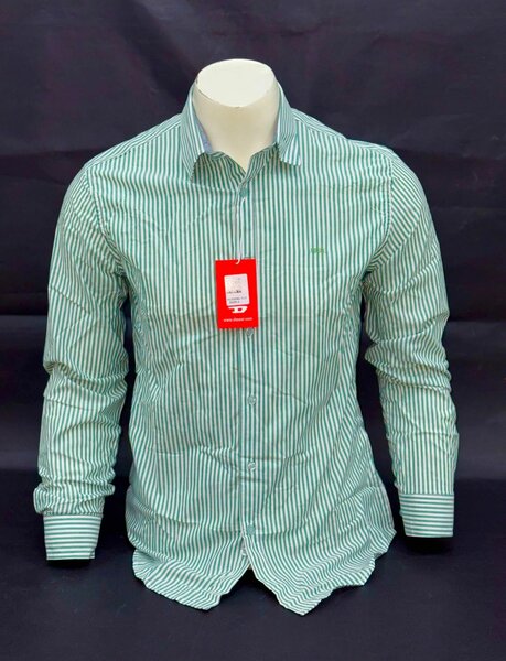 Chemise à rayures élégante