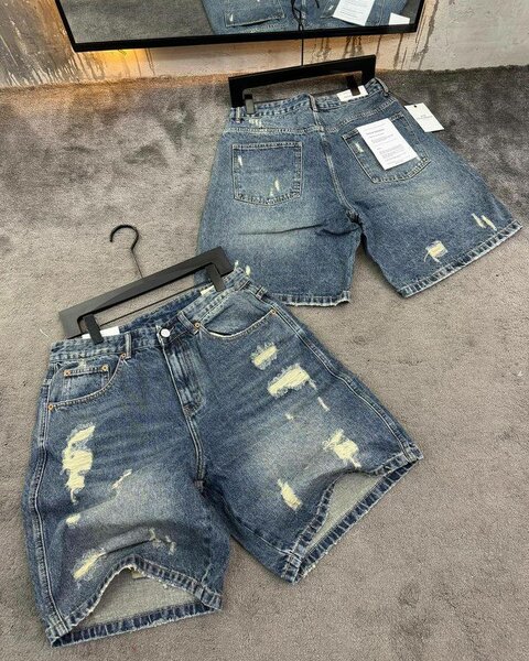 Shorts en jean déchiré homme