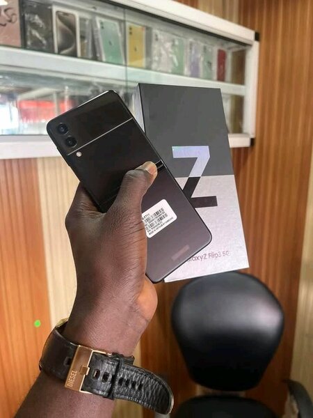 Samsung Galaxy Z Flip5