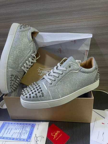 Louboutin prix promo