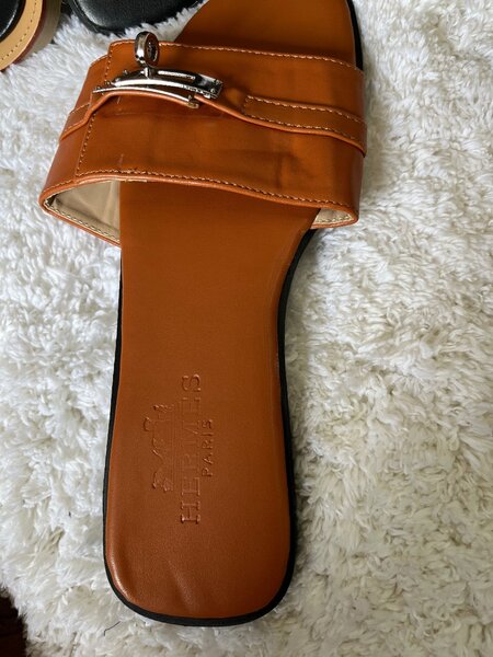 Sandales en cuir pour femmes